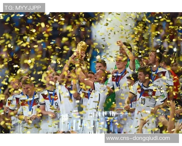 2014年世界杯足球盛宴回顾：激情四射的赛场与难忘瞬间